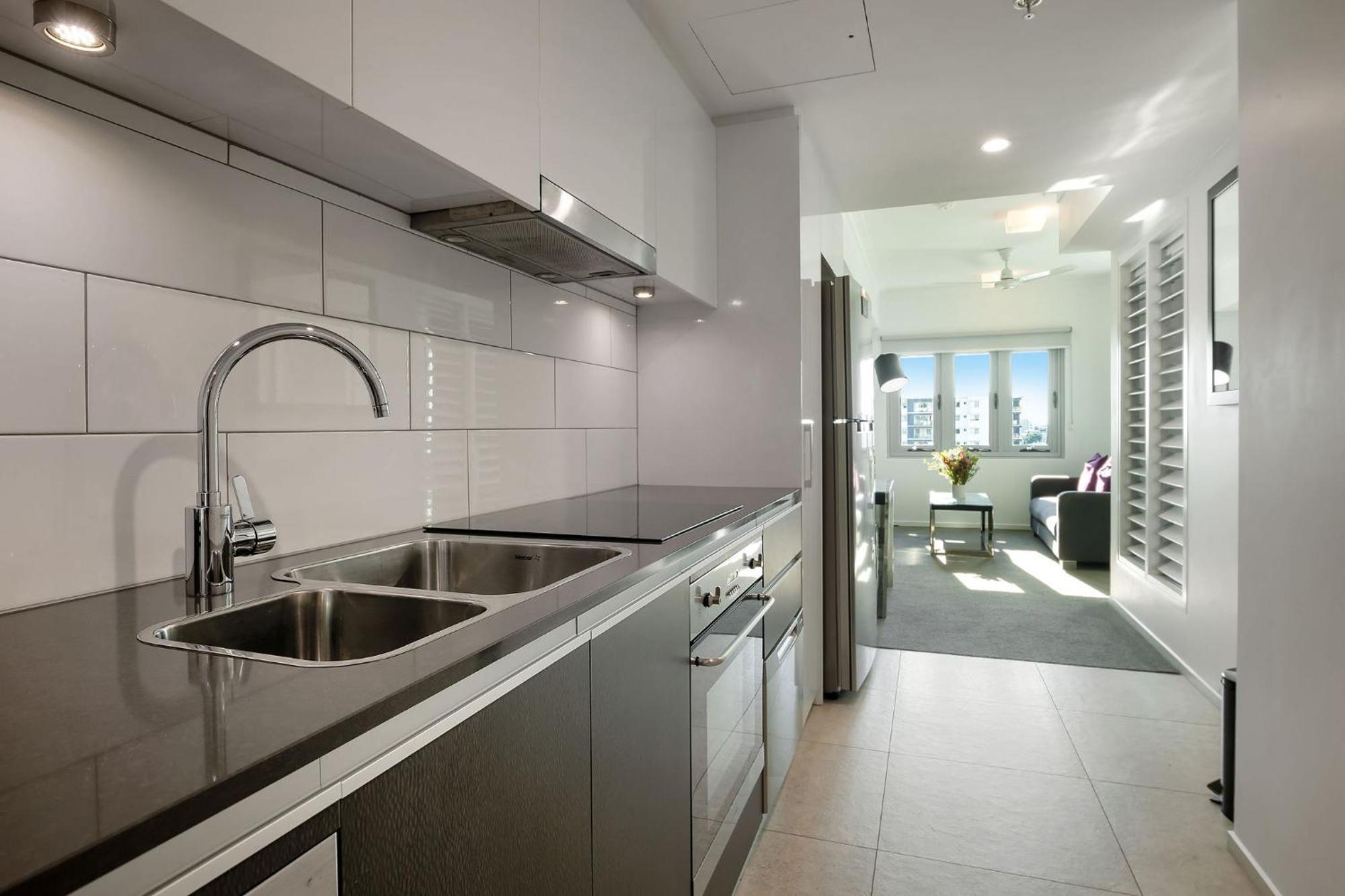 H On Mitchell Apartment Hotel Дарвін Екстер'єр фото