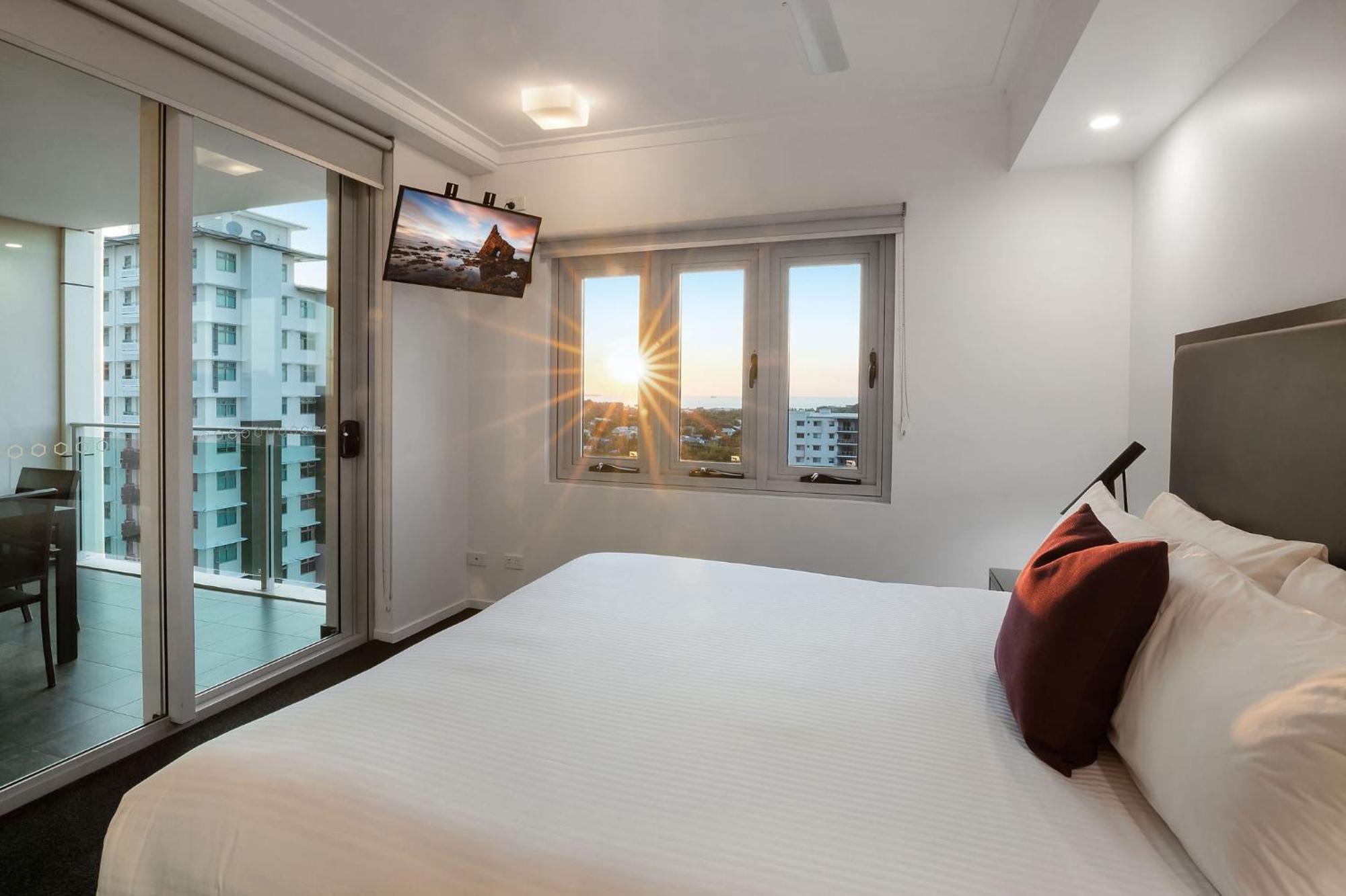 H On Mitchell Apartment Hotel Дарвін Екстер'єр фото