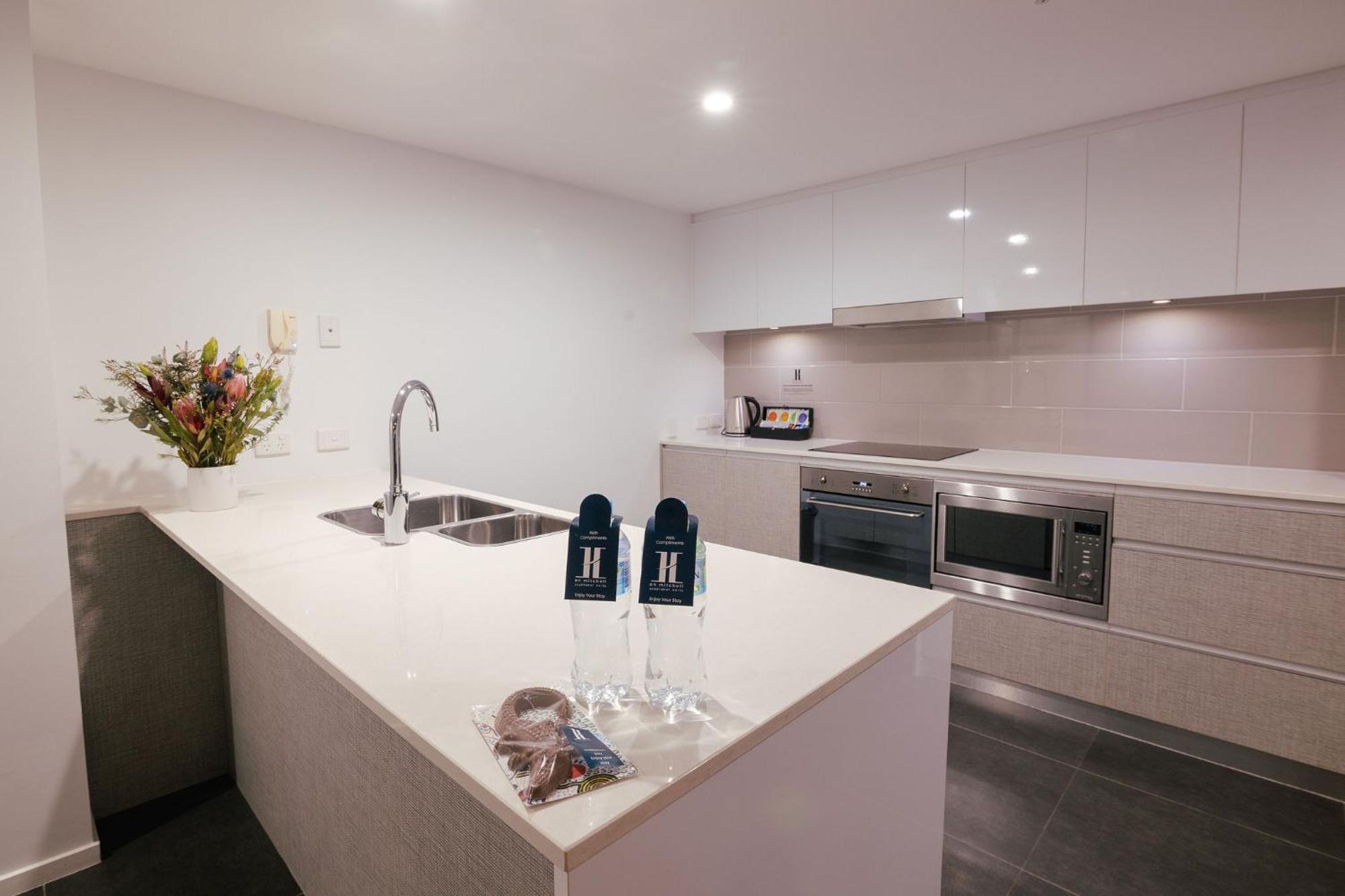 H On Mitchell Apartment Hotel Дарвін Екстер'єр фото