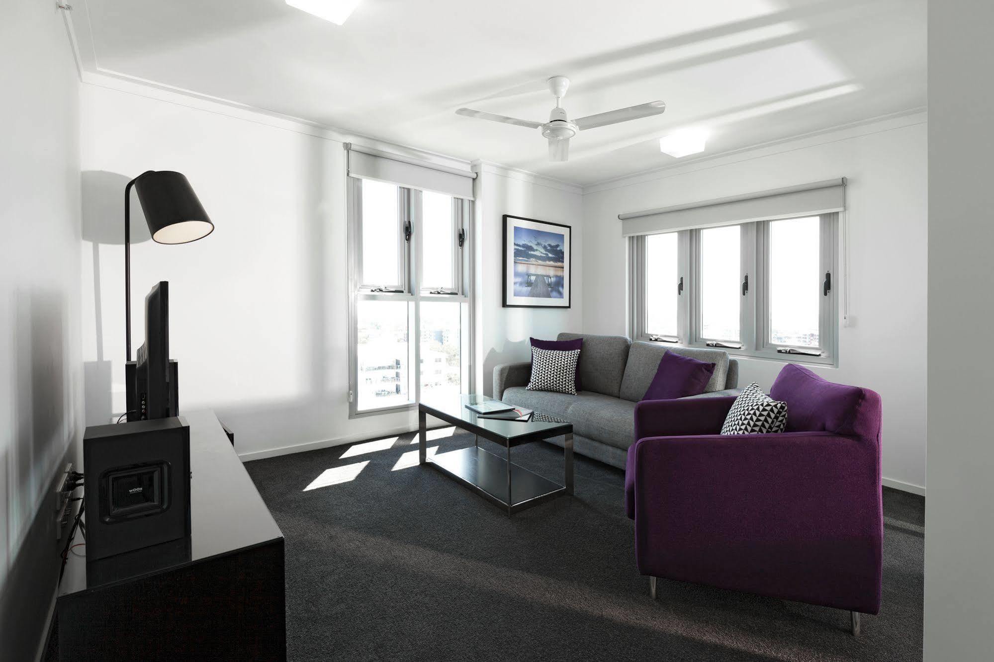 H On Mitchell Apartment Hotel Дарвін Екстер'єр фото